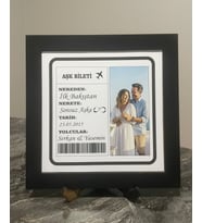 Aşk Bileti Tasarımlı Kişiselleştirilebilir Fotoğraflı Ahşap Çerçeve