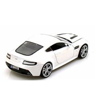 MotorMax Aston Martin V12 Vantage Beyaz 1/24 Model Araba