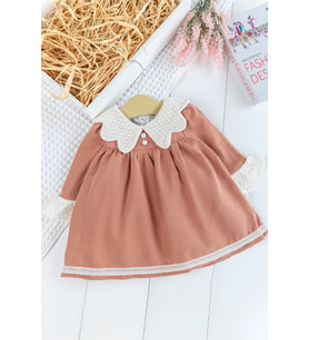 Örgü Yakalı Kol Detaylı Gabardin Kız Bebek Elbise (Tarçın)