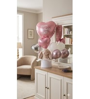 Doğum gününe özel peluş tavşan ve balonlar