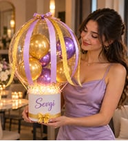 Kişiye Özel İsimli Işıklı Balon Kutusu – Led Işıklı Lila Gold Balonlu Çift Kurdele Özel Tasarım Arkadaşa Sevgiliye Hediye