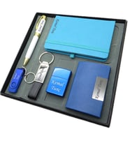 Signator® Aqua  İsme Özel Set - 32 Gb. Usb Bellek + Çakmak + Not Defteri  + Anahtarlık + Kalem ve Kartvizitlik  Kişiye Özel Hediyelik Set (Karışık)