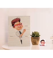 BK Gift Kişiye Özel Erkek Çocuk Karikatürlü Otantik Masaüstü Ahşap Palet Çerçeve-3 (Beyaz)