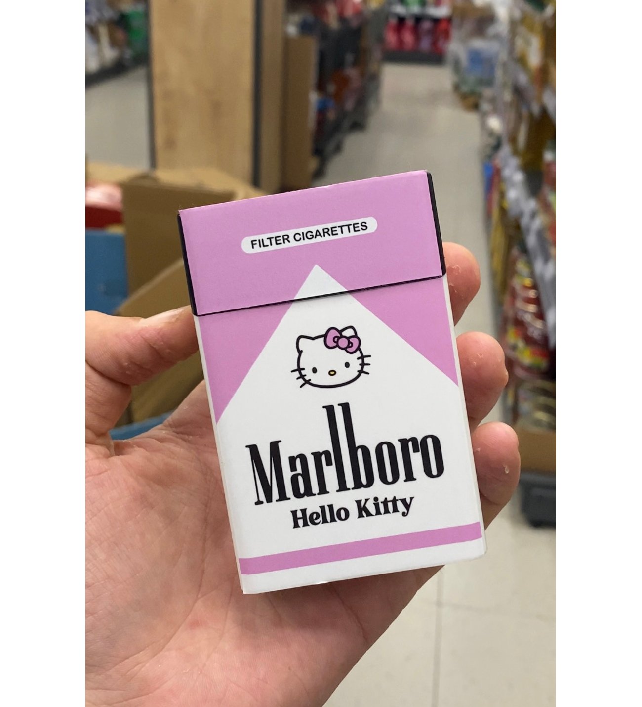can i bring cigarettes in singapore airport How many cigarette packets can a passenger carry to Singapore?