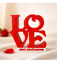 LOVE Dekoratif Obje - Seni Seviyorum Yazılı Kırmızı Tasarım (10x10cm)
