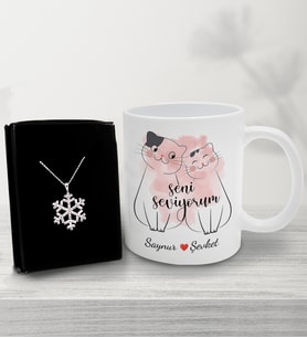 Sevdiklerinize Kişiye Özel Aşık Çift Kupa&Kar Tanesi Hediye Kutusu
