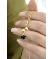 925 Ayar Gümüş Gold Kaplama Kara Gül Kolye