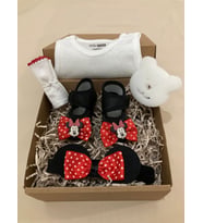 HOŞGELDİN BEBEK , YENİDOĞAN KIZ BEBEK HEDİYE SETİ , MİNNİE MOUSE BANDANALI BEBEK PATİK & ÇITÇITLI BODY & MENDİL & BANYO SÜNGERLİ HEDİYE KUTUSU