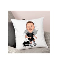 Futbol Aşığı Çocuk Karikatürlü Yastık