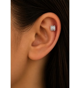 Sertifikalı 316L Çelik Üçlü Baget ve Yuvarlak Taşlı Premium Gümüş Renk Tragus ve Helix Piercing