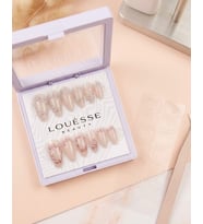 Louésse Nude Metal Lace Takma Tırnak 12’li Nude Metal Çizgili Minimal Elegant Nail