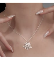 Kişiye Özel 925 Ayar Gümüş Tasarım Lotus Çiçeği Kolye