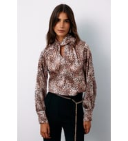 Detaylı Yaka Leopar Desenli Bluz - BEJ