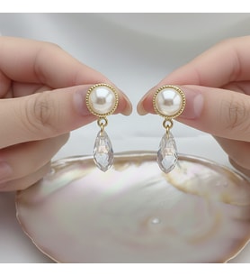 14k Altın Kaplama Kristal Taşlı İnci Küpe (Gold)