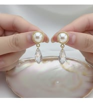 14k Altın Kaplama Kristal Taşlı İnci Küpe (Gold)