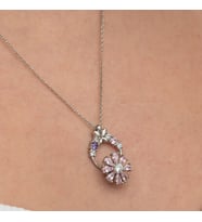 Pembe Dönen Zirkon Taşlı Çiçek 925 Ayar Gümüş Kadın Kolye