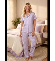 Night -Beyaz Çizgili Gömlek Yaka Pijama Takımı 4629- Kadın Kısa Kollu Düğmeli Uzun Alt Pijama Takımı