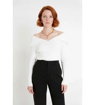 Kadın Şık Devrik Yaka Fitilli Triko Üst Fitted Kesim Uzun Kol Crop Model İlkbahar Sonbahar