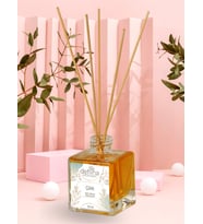 HEDİYELİK ODA KOKUSU ÇİLEK KOKULU  Çubuklu Oda Kokusu Esansiyel Uçucu Yağ Cherry Reed Diffuser 110 ml