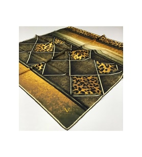 Leopar Desen Black Seri Twill Eşarp Eşarp Askısı ile Birlikte 90x90 cm kahvereng