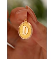 14 Ayar Altın D Harfi Nostalji Oval Kolye Ucu (Sarı)