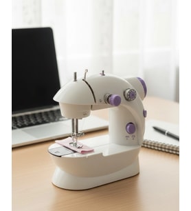 Ev Tipi Mini Dikiş Makinesi Ayarlanabilir Hız Ve Işıklı