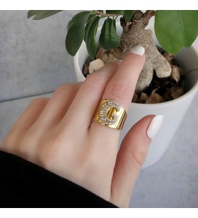 G Harfi Baget Taşlı Gold Kaplama Gümüş Yüzük
