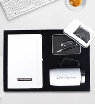 Kişiye Özel Süngerli Kutusunda Kişiye Özel Beyaz Defter & 32 GB Usb Siyah Kalem & 280 ML Kulplu Beyaz Çelik Termos Hediye Seti