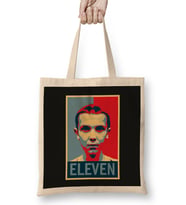 Stranger Things Eleven 04 Bez Çanta Uzun Saplı