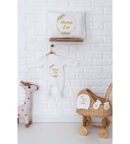 Pia Baby Premium %100 Pamuk İsme Özel Yenidoğan Kız Bebek Tulum Yastık Kılıfı Hediye Seti 5064-07 (Ekru)