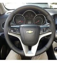 DİKİŞLİ DİREKSİYON KILIFI SİYAH/KARBON DERİ SİYAH DİKİŞLİ CHEVROLET CRUZE İÇİN