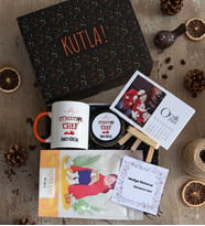 Kişiye Özel Aşçı Hediye Kutusu - Kişiye Özel Kupa Standart, Çay, Takvim, Mum  Hediyesi (Turuncu)