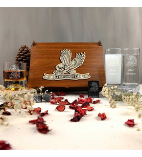 Kartal Figürlü Kişiye Özel Rakı, Çakmak ve Taşlı Viski Kadehi Seti