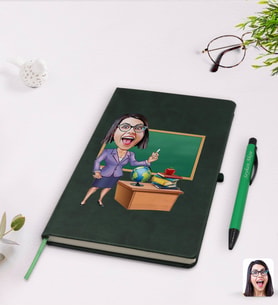 BK Gift Kişiye Özel Kadın Öğretmen Karikatürlü Yeşil Termo Deri Defter Kalem Seti Model 1