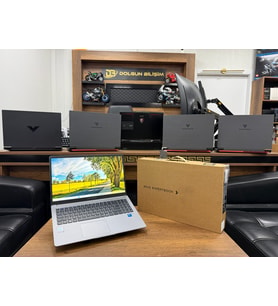 Asus ExpertBook P1 P1503CVA-VT2744W Core 7 240H 16GB RAM 512GB SSD 15.6" FHD Notebook (İKİNCİ EL)
