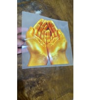 ÜTÜ İLE YAPIŞAN DUA EDEN EL TRANSFER BASKI KOT TİŞÖRT BASKI 18X17 CM