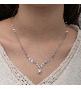 Baget Taşlı Başak Modeli Gerdanlık 925 Ayar Zirkon Taşlı Gümüş Kolye EGBK454