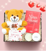 Kişiye Özel Peluş Ayıcık & En Çok Okunan Kitap & Beyaz Metal Kutulu Mum (Model 7)