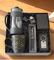Kişiye Özel İsme Özel Mat Siyah & Altın Detaylı - French Press, Kupa, Cüzdan,Metal Çakmak,Anahtarlık Touch pen Kutulu Kalem Ofis Hediye Seti