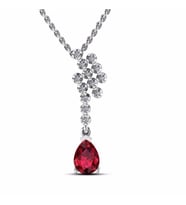 0,60 Karat Pırlantalı Yakut Kolye (Altın-Beyaz)