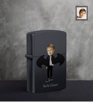 Kişiye Özel Erkek Çocuk Karikatürlü UV Siyah Benzinli Cakmak Model-2