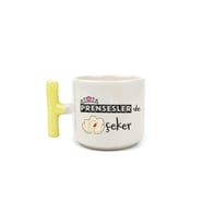 Prensesler De Nah Çeker Baskılı Sarı Kulplu T Kupa - Komik Hediye Bardak Fincan Mug