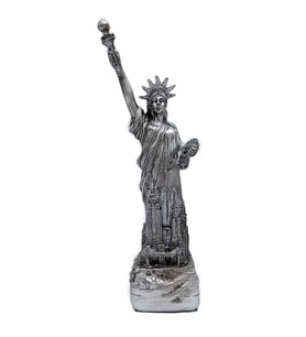 ABD New York Özgürlük Heykeli Reçine Gümüş Renk 20 cm (Karışık)