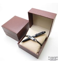 Kişiye Özel Titanyum Metal Unisex Bileklik + İsme Özel Mini Cep Kalemi - Hediyelik Kutulu Set (Karışık)