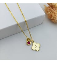 Kadın 925 Ayar Gümüş Kırmızı Taşlı Harfli Yonca Kolye (Gold)