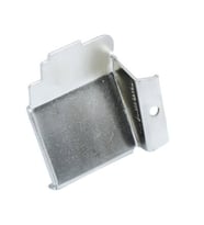 Juki Overlok 3-4 İplik Ön Sürgü Kapak Sacı / 121-47807