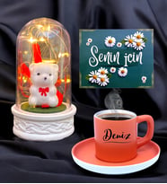 Led Işıklı Tasarım Fanus ve Turuncu Renkli Kahve Fincanı  Kişiye Özel Hediye Seti  İsimli Fincan (Model 3)