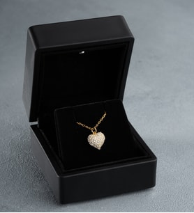 925 Ayar Gümüş Işıklı Kutuda Gold Kaplama Zirkon Taşlı Kalp Model Aşk Kolye (Altın)