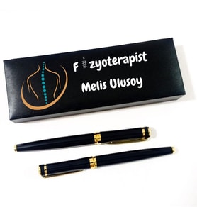 Fizyoterapistlere Özel Kişiye İsim Yazılı 2’li Kalem Seti – Kutulu Hediyelik