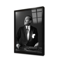 Siyah Beyaz Atatürk Çerçeveli Cam Tablo